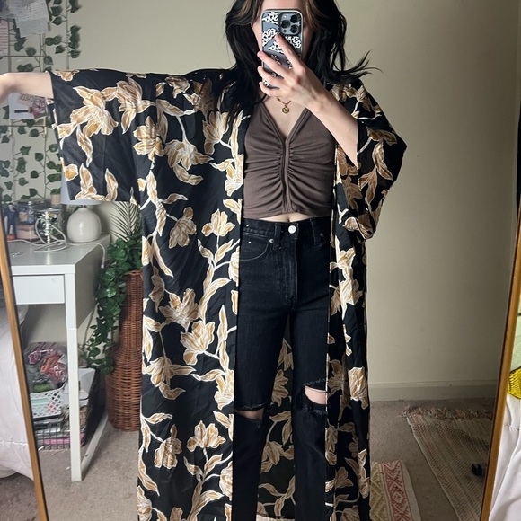 MAISON DU SOIR Floral Print Midi Length Dress
Size Large XL - Picture 4 of 9